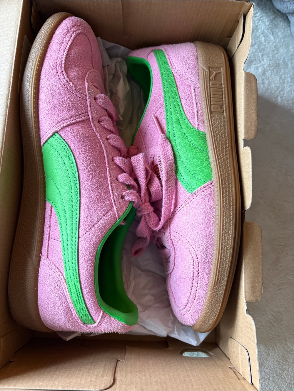 Puma Palermo Special Pink Suede Sneakers with Bright Green Accent size 8 w/box